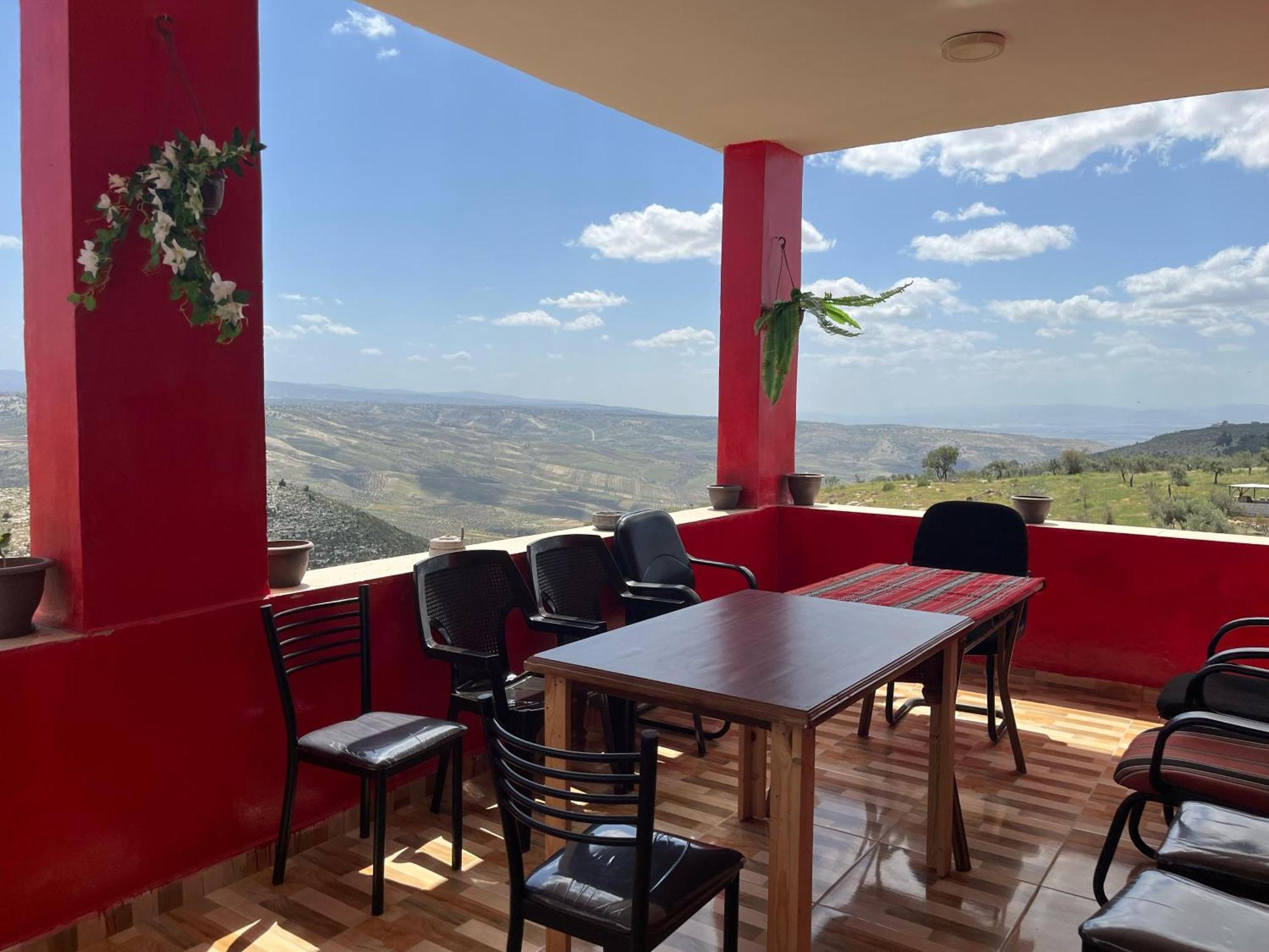 Appartamento Al-Bustan House& Umm Qais Umm Qays Esterno foto